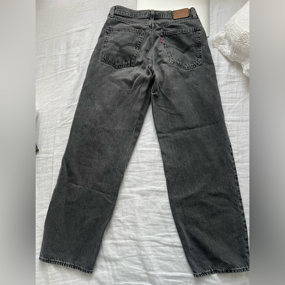 Levi’s baggy dad jeans
